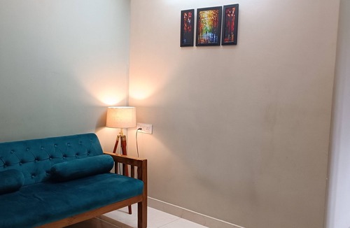 Bengaluru Bed & Breakfast | 1bhk Private Studio Flat For W.F.H & High Speed WiFi.