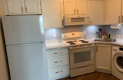 Windsor Locks Condo | 1BR/1.5BA Entire Loft Condo near Bradley Airport 30+ days