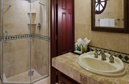 Diamond Valley Resort | 1BR/2BA with Kitchen & Private Roof Top Deck w/Pool