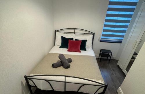 Wigston Apartment | 1br-2guests-freeparking-wifi-tv