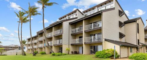 Wailua House | 1BR Condo at Oceanfront Resort Kapaa Shore