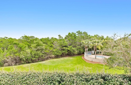 Sandestin Apartment | 1BR condo steps to beach, pools, hot tub