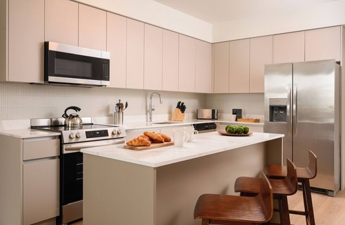 Midtown Apartment | 1BR Executive Suite w/Balcony | Rooftop Pool