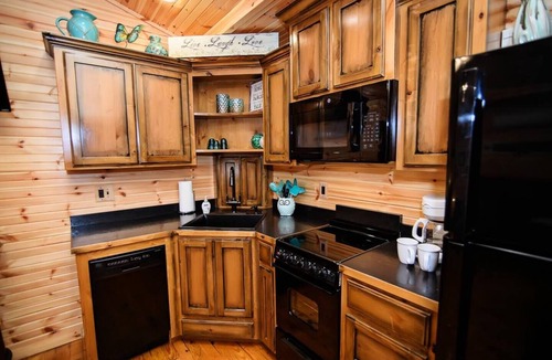 Hochatown Cabin | 1BR Hochatown Cabin w/Private Hot Tub