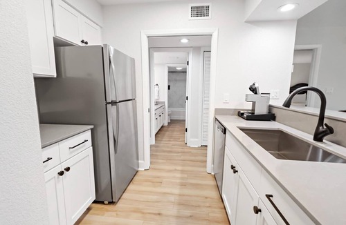 Wesley Chapel Hotel | 1BR King | Saddlebrook Resort | Car-Free Village, Airport Shuttle