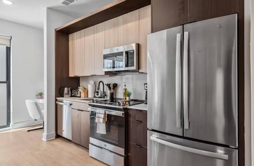 Pendleton Apartment | 1BR OTR CBD Opulent - FreeParking/Gym/Rooftop Pool