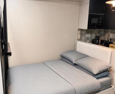 Male Apartment | 1BR SRV Studio Apartment - WYMA Retreat TERRA