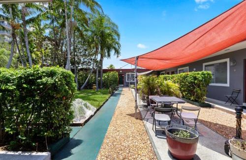 Downtown Hollywood Apartment | 1BR Studio Parking, BBQ, Garden In Hollywood