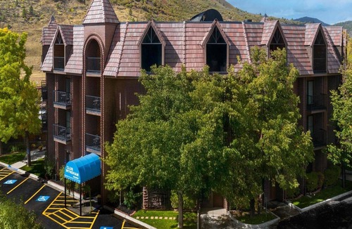 Historic Downtown Durango Condo | 1BR SU Adventure | Fishing, Golf & Horses