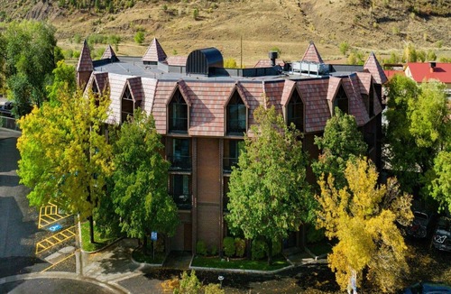 Historic Downtown Durango Condo | 1BR SU Adventure | Fishing, Golf & Horses