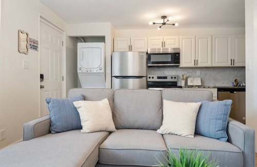 Downtown Columbus Apartment | 1BR Unit for an easy comfy stay