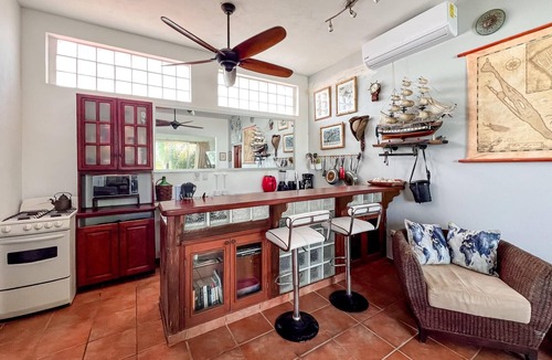 Colonia Meteorologico Apartment | 1BR w/rooftop dipping pool