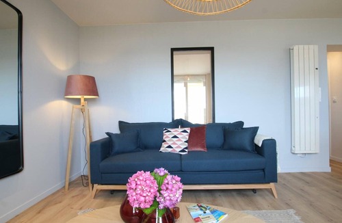 Barneville-Carteret Apartment | 1st Floor Apartment Sea View with Parking