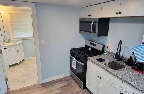 Geneva-on-the-Lake Apartment | 1st Floor Beach Access 2 Bedroom Apartment U10 in Geneva