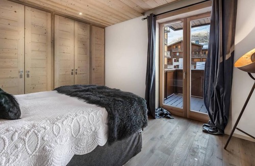 Le Cret Apartment | 1st floor, terrace, balcony, parking, tv, ski locker, 110m², Val d'Isère