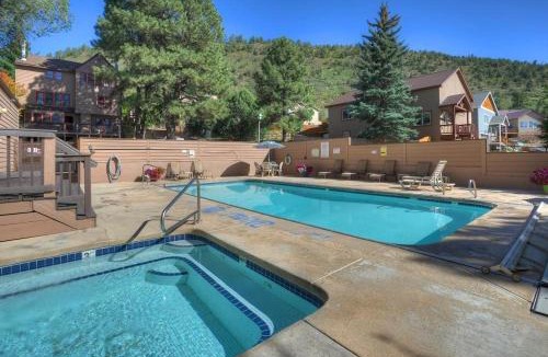 Durango House | 2 2 Ferringway 13