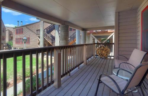 Durango House | 2 2 Ferringway 13