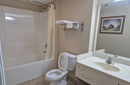 Chickamauga Hotel | 2 Affordable Queen Rooms Perfect for Local Adventures & Family Escapes