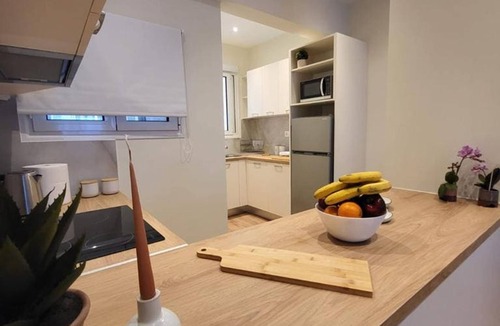 Makrigianni Apartment | 2 bd Renovated Flat at Acropolis
