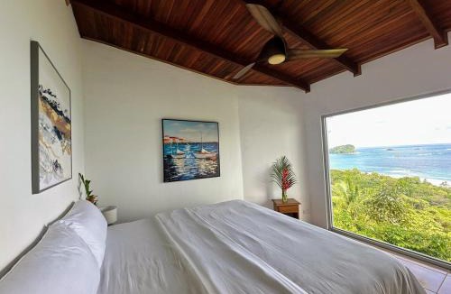 Manuel Antonio House | 2 BD Villa with Sweeping Views of Manuel Antonio