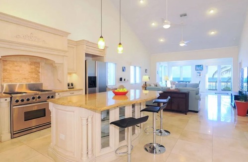 Bodden Town House | 2 Bdr Beachfront Villa - Coral Beach House, car included, no extra charge!