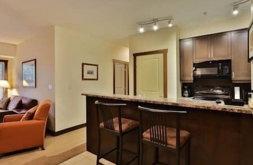 Fernie Apartment | 2 BDR Condo/Hot Tub/Gym
