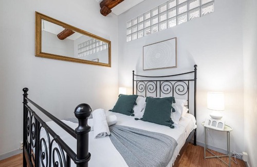 Old Town Apartment | 2 Bdr with Independent Studio - Old Town