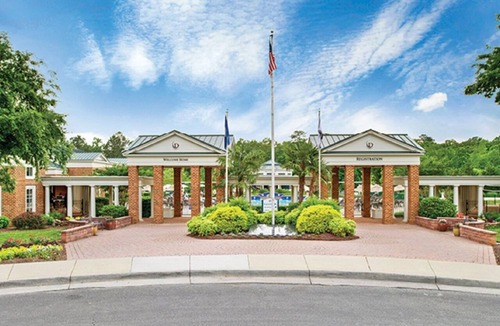 Berkeley Condo | 2 BDRM~BUSCH GARDENS 10 MILES~WATER COUNTRY 10 MILES~INDOOR/OUTDOOR POOLS & MORE