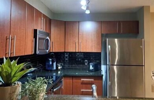 Invermere Apartment | 2 BDRM/Lakeside/Pool/AC