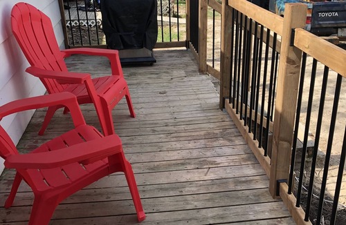 Wasaga Beach Cottage | 2 bdrm. sleeps 5, just a short walk to beach 1 !