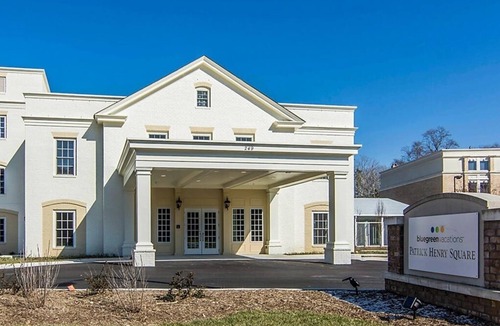 Williamsburg Condo | 2 BDRM SLEEPS 6 PATRICK HENRY SQUARE RESORT INDOOR SALTWATER POOL, 24 HOUR GYM
