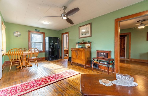 Des Moines Other | 2 Bdrm Urban Acreage just outside Des Moines city limits 10min from downtown.