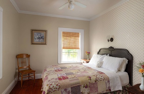 Port Albert Hotel | 2 bedroom Suite at the historic Port Albert Inn in beautiful Port Albert, Ontario!