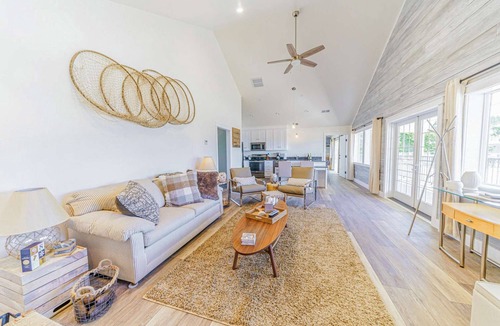 Crescent City North House | 2 Beach View Houses in 1:"Seaview" + "Seasong"