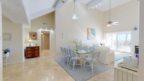 Palmetto Dunes Villa | 2 Beach Villas