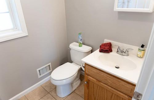 Plainville Apartment | 2 Beautiful 1 BR Apartment - Central CT