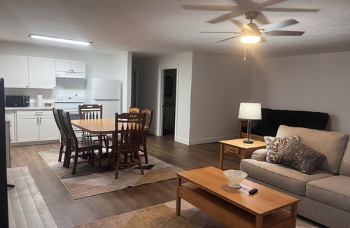 Mount Gay Apartment | 2 bed 1 bath. sleeps 6 in Logan. Located near HMTS access points, dining, shops