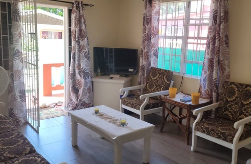 Eagle Hall House | 2 bed 1Bath