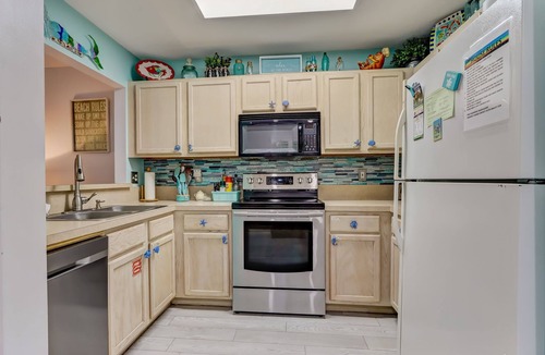 Fernandina Beach House | 2 Bed/2.5 Bath Townhome In Gorgeous Timeless Amelia Island Steps from the Beach