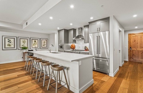 Canmore Apartment | 2 Bed/2.5Bath Spring Creek Retreat - Sleeps 8