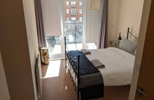 Canbury Apartment | 2 Bed, 2 bath apartment Kingston upon Thames/G. London