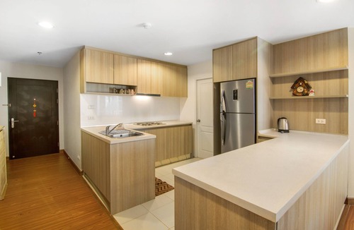 Rama 9 Apartment | 2 Bed/2 Bath Apartment/Biggest Pool/WiFi