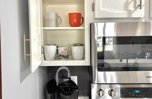 Bettendorf House | 2 Bed 2 Bath Bettendorf Loft, Great Price & Location!
