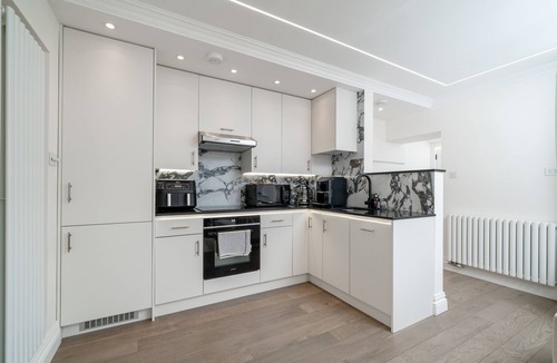 Pimlico Apartment | 2-Bed, 2-Bath Flat With Patio, Westminster, Pimlico