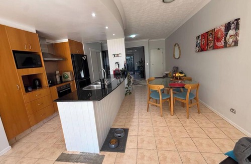 Carrara Apartment | 2 Bed/2 Bath Garden Unit + Study in a Great Central Carrara Location