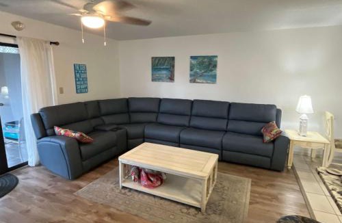 Surfside Beach House | 2 Bed 2 Bath Ground Level Golf Colony 33I Only 2 Miles To The Beach