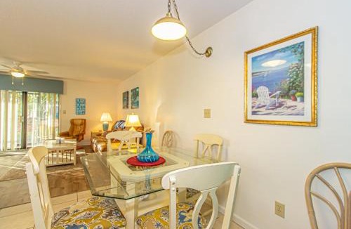 Surfside Beach House | 2 Bed 2 Bath Ground Level Golf Colony 33I Only 2 Miles To The Beach