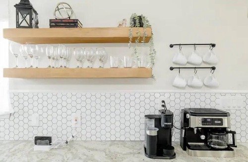 Spring House | 2 bed 2 bath Modern Farmhouse in Old Town Spring