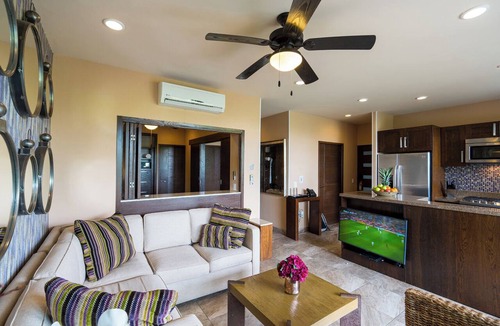 Romantic Zone Condo | 2 Bed 2 Bath Partial Ocean View Suite · R103