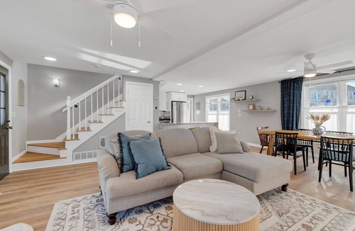 Hampton House | 2 Bed/2 Bath Private Beach House One Block from the ocean.
